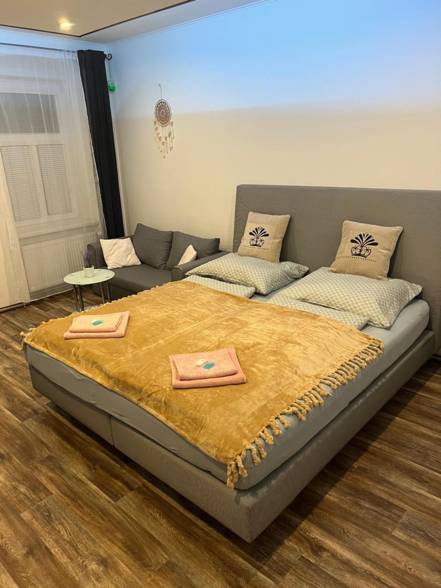Apartmentscarlsbad Karlowe Wary Zewnętrze zdjęcie